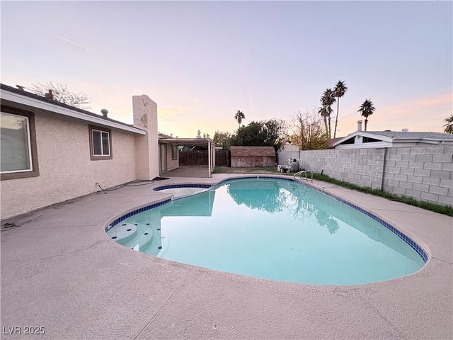 4732 MONTERREY Avenue 0, Las Vegas, NV 89121