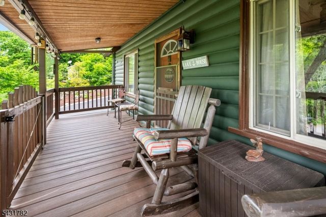 66 Fairlawn Dr, West Milford Twp., NJ 07421