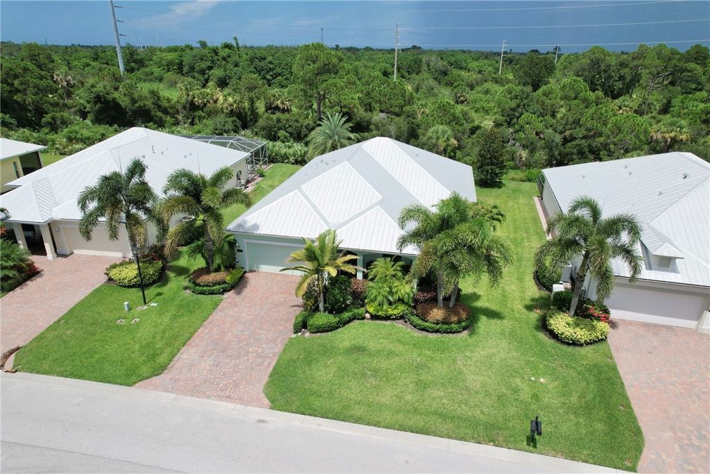 385 11th Square SW, Vero Beach, FL 32962