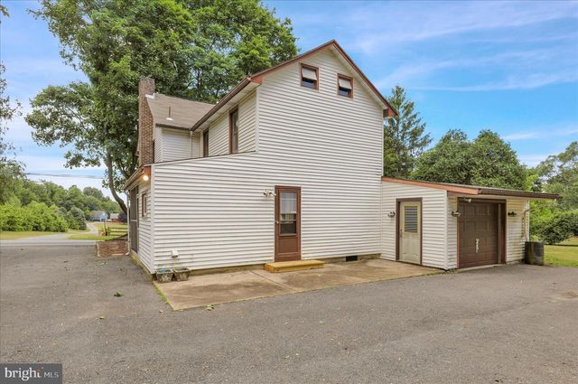 1539 FAIRVIEW DR, Leesport, PA 19533