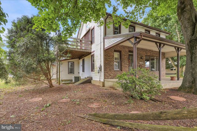 1539 FAIRVIEW DR, Leesport, PA 19533
