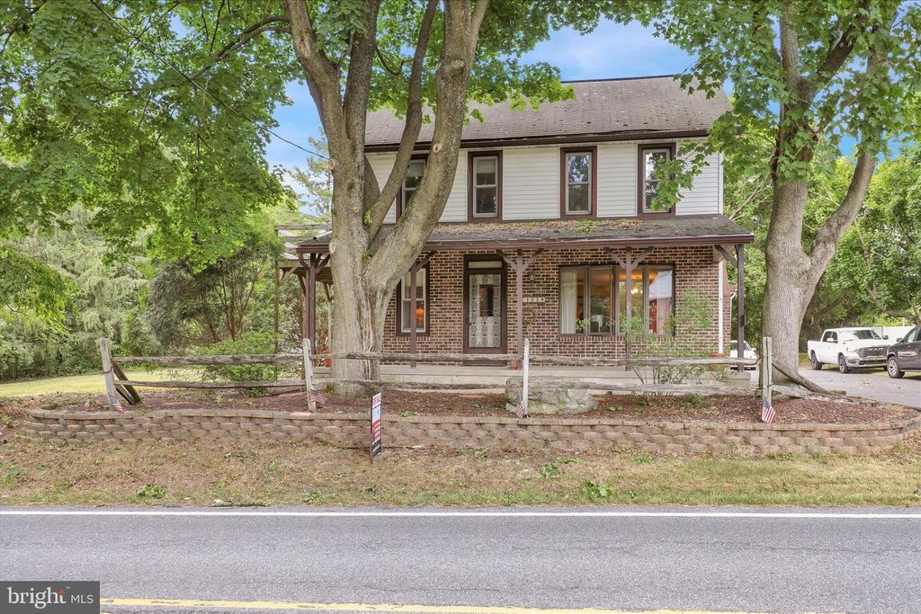1539 FAIRVIEW DR, Leesport, PA 19533