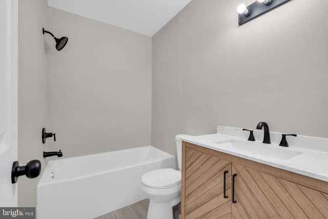 408 NEW RD, Southampton, NJ 08088