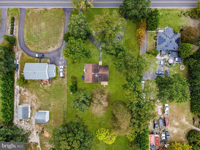 408 NEW RD, Southampton, NJ 08088