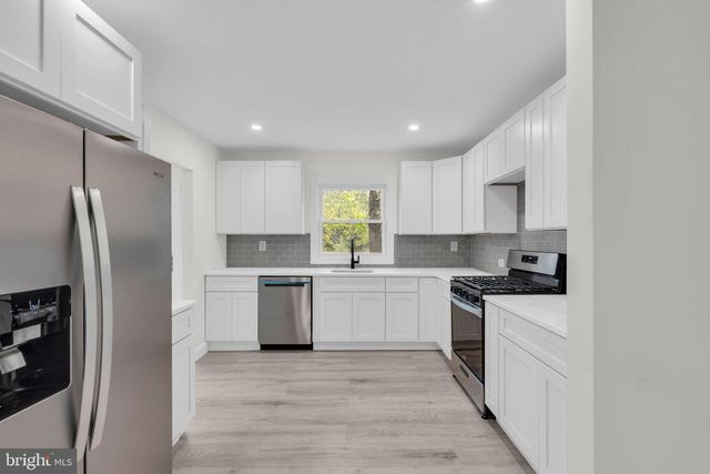 408 NEW RD, Southampton, NJ 08088