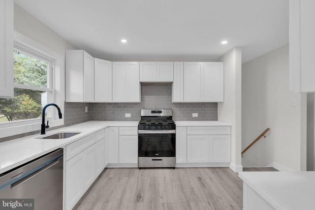 408 NEW RD, Southampton, NJ 08088
