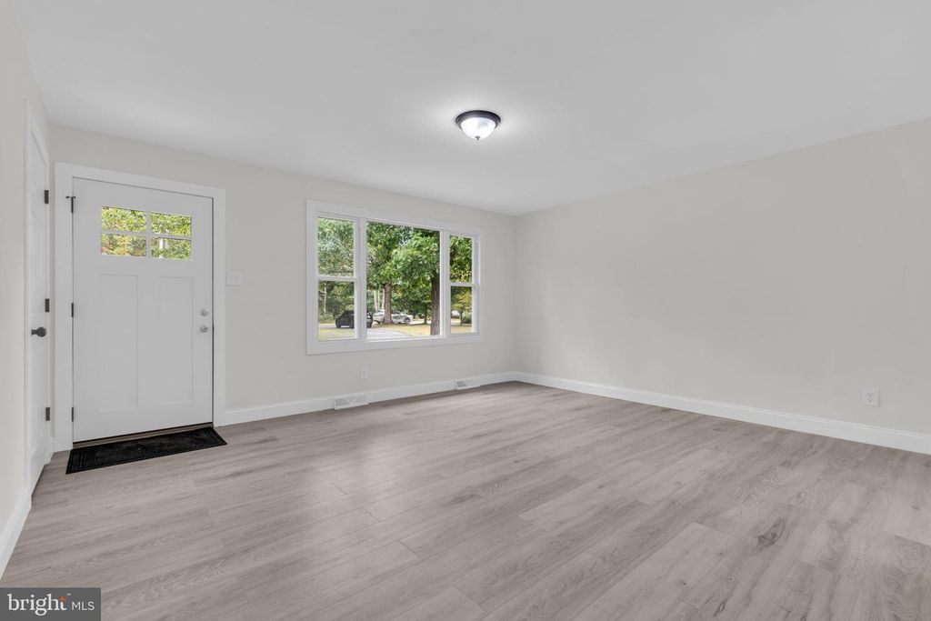 408 NEW RD, SOUTHAMPTON, NJ 08088 — photo 4