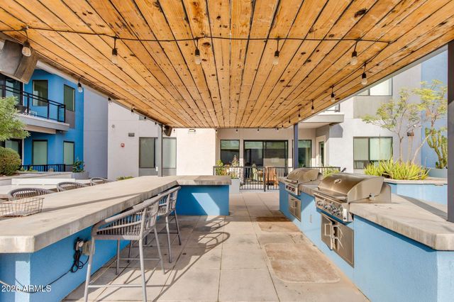 3131 N CENTRAL Avenue 6010, Phoenix, AZ 85012