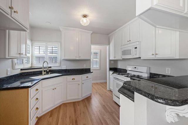918 S Lee Ave, Lodi, CA 95240