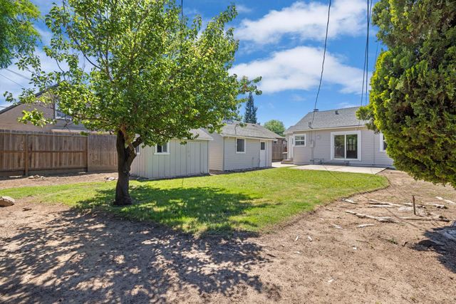 918 S Lee Ave, Lodi, CA 95240