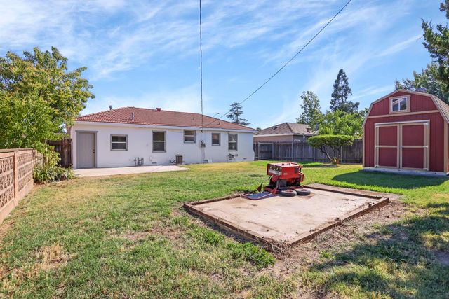 525 Eureka Ave, Lodi, CA 95240