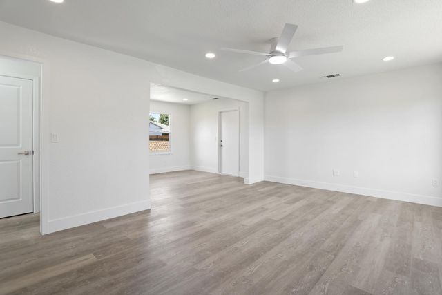 525 Eureka Ave, Lodi, CA 95240