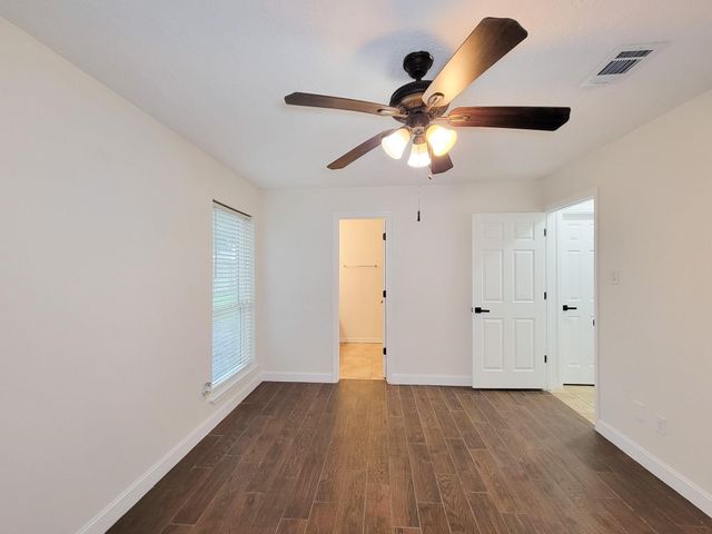 10010 Sagecanyon Drive, Houston, TX 77089