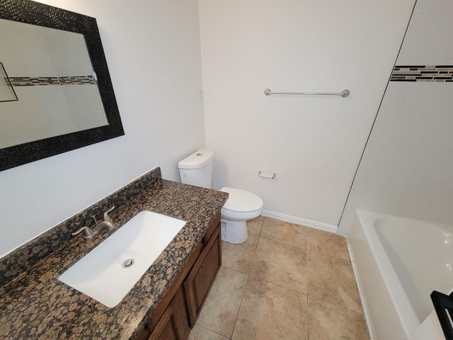 10010 Sagecanyon Drive, Houston, TX 77089