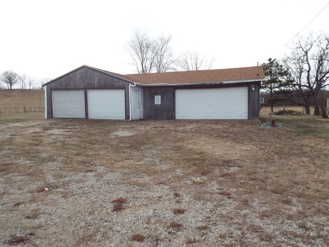 1731 Farmland Road, Marshfield, MO 65706