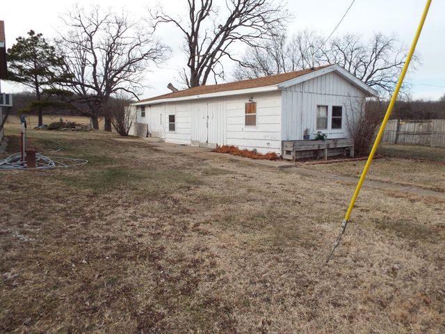 1731 Farmland Road, Marshfield, MO 65706