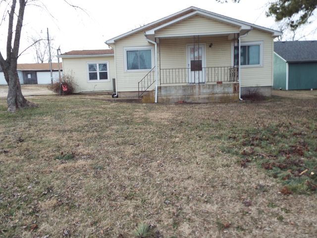 1731 Farmland Road, Marshfield, MO 65706