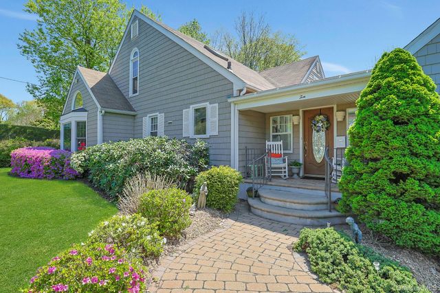 10 E Linwood Street, Valhalla, NY 10595