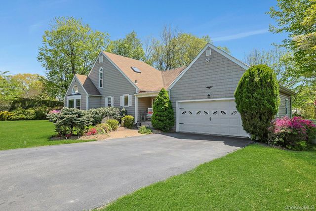 10 E Linwood Street, Valhalla, NY 10595