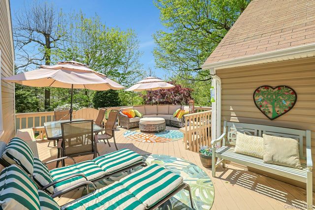 10 E Linwood Street, Valhalla, NY 10595