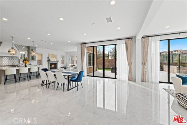 119 Lanzon, Irvine, CA 92602