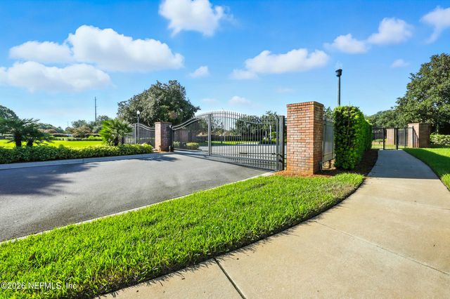 7522 RED CRANE Lane, Jacksonville, FL 32256