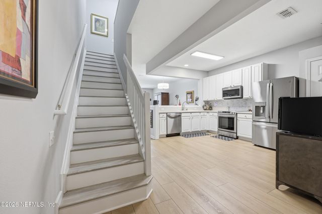 7522 RED CRANE Lane, Jacksonville, FL 32256