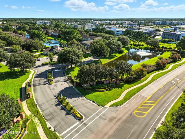 7522 RED CRANE Lane, Jacksonville, FL 32256