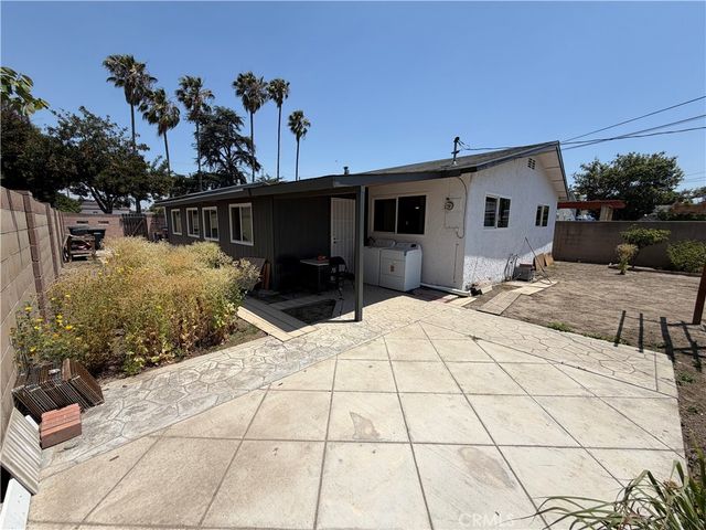 10831 Cedar, Stanton, CA 90680