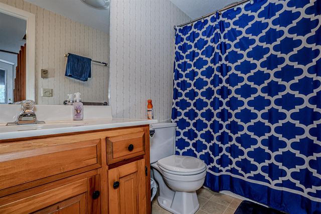 840 Cove Drive, Grantham, NH 03753