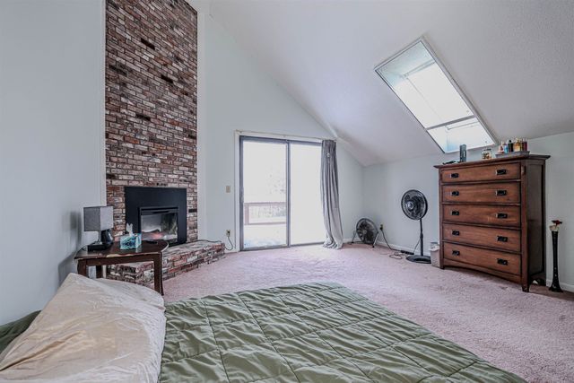 840 Cove Drive, Grantham, NH 03753