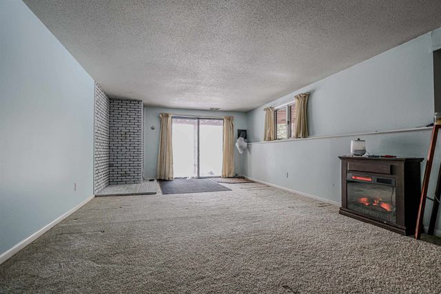 840 Cove Drive, Grantham, NH 03753