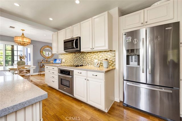 3374 Floyd, Los Angeles, CA 90068