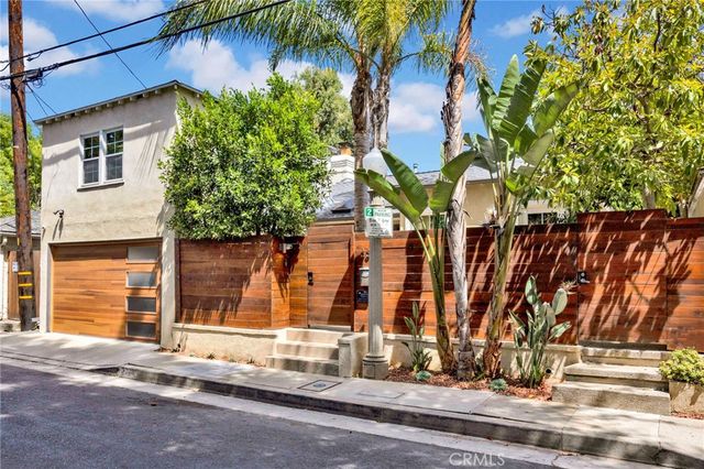 3374 Floyd, Los Angeles, CA 90068