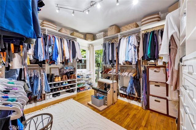 3374 Floyd, Los Angeles, CA 90068