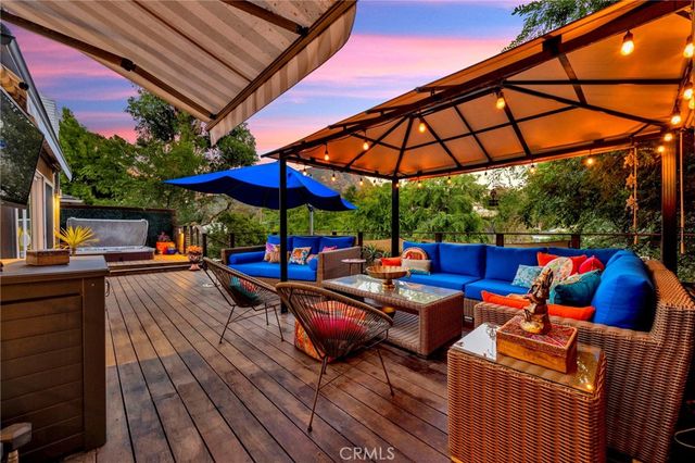 3374 Floyd, Los Angeles, CA 90068