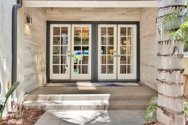 3374 Floyd, Los Angeles, CA 90068