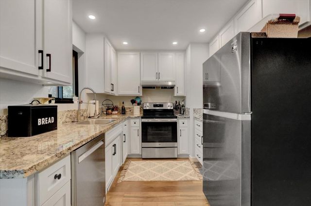 17742 Silver Pine Dr, Penn Valley, CA 95946