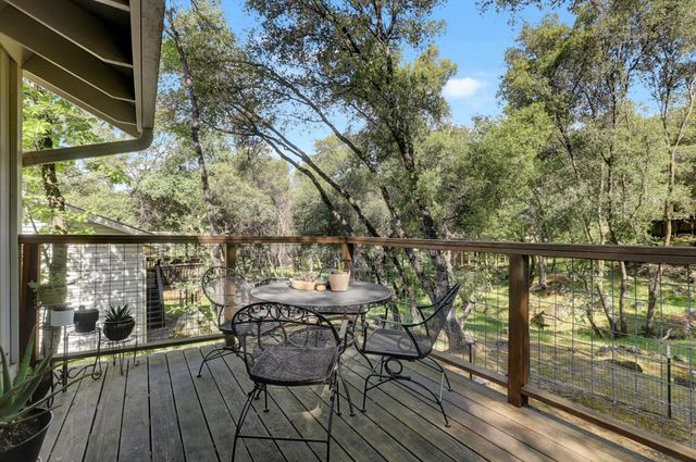 17742 Silver Pine Dr, Penn Valley, CA 95946