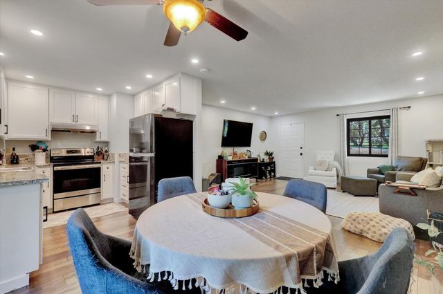 17742 Silver Pine Dr, Penn Valley, CA 95946