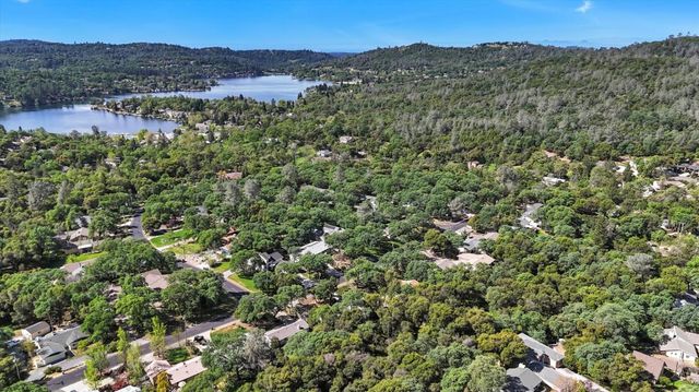 17742 Silver Pine Dr, Penn Valley, CA 95946