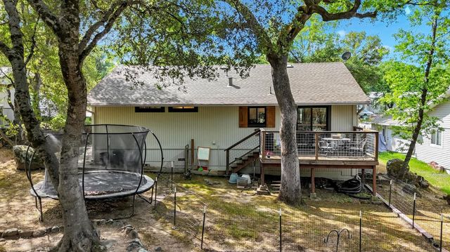 17742 Silver Pine Dr, Penn Valley, CA 95946