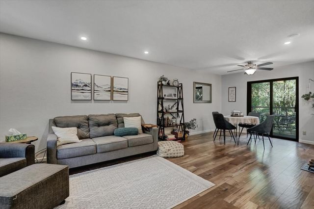 17742 Silver Pine Dr, Penn Valley, CA 95946