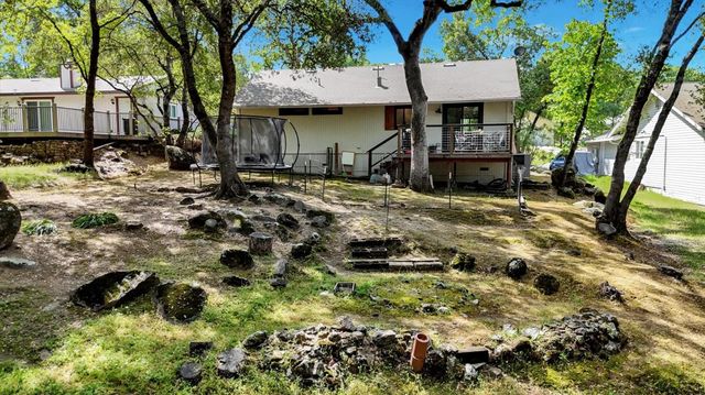 17742 Silver Pine Dr, Penn Valley, CA 95946