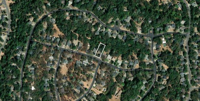 17742 Silver Pine Dr, Penn Valley, CA 95946