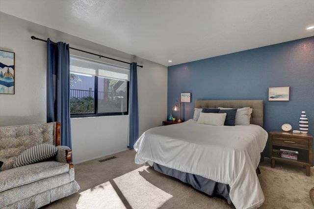 17742 Silver Pine Dr, Penn Valley, CA 95946