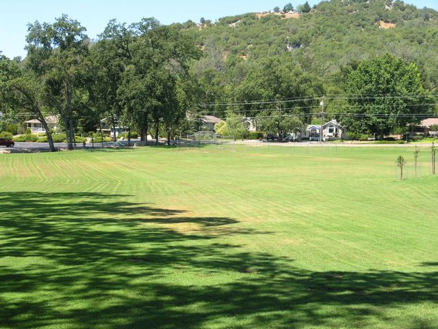 17742 Silver Pine Dr, Penn Valley, CA 95946
