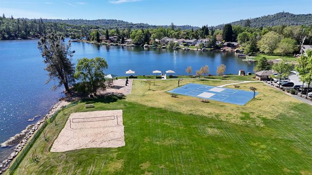 17742 Silver Pine Dr, Penn Valley, CA 95946