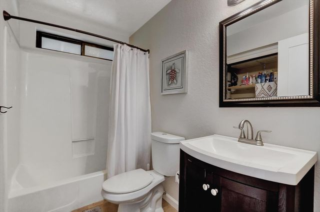 17742 Silver Pine Dr, Penn Valley, CA 95946