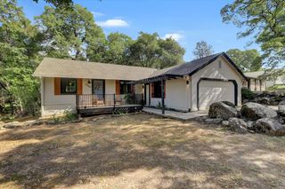 17742 Silver Pine Dr, Penn Valley, CA 95946